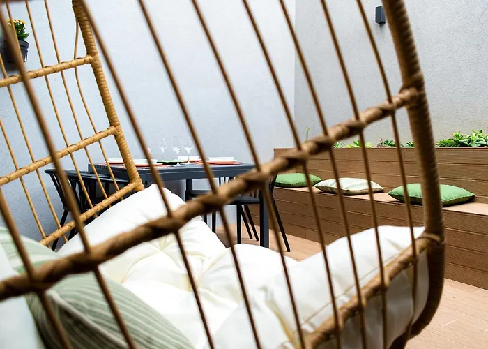 Oliva Teles 53 - Sophia Terrace